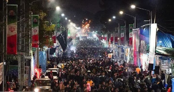 نصف مليون شخص يحيون بحماس الذكرى السنوية للشهيد سليماني في كرمان