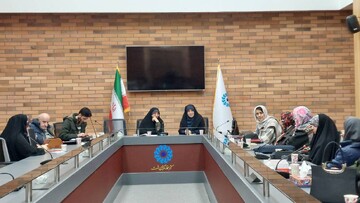 بررسی رمان نوجوان «فرار ماردوش» در محفل کتاب‌خوانش رشت