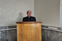 کلنگ‌ درمانگاه تخصصی بیمارستان ۱۵ خرداد ورامین بر زمین زده شد