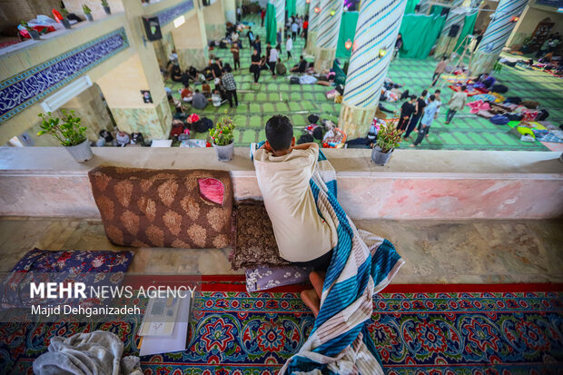 مراسم معنوی اعتکاف دانش‌آموزی در یزد