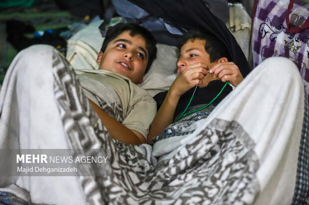 مراسم معنوی اعتکاف دانش‌آموزی در یزد