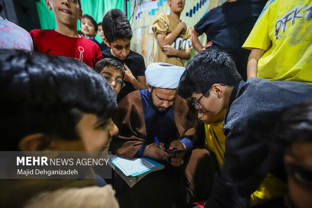 مراسم معنوی اعتکاف دانش‌آموزی در یزد