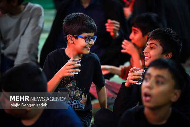 مراسم معنوی اعتکاف دانش‌آموزی در یزد