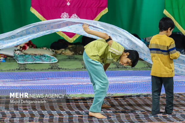 مراسم معنوی اعتکاف دانش‌آموزی در یزد