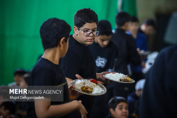 مراسم معنوی اعتکاف دانش‌آموزی در یزد