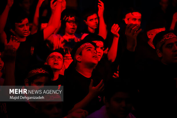 مراسم معنوی اعتکاف دانش‌آموزی در یزد