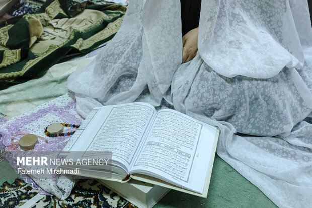 مراسم معنوی «ام‌داوود» در دانشگاه امیرکبیر