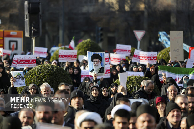 تجمع بزرگ«تا پای جان برای ایران» در اصفهان