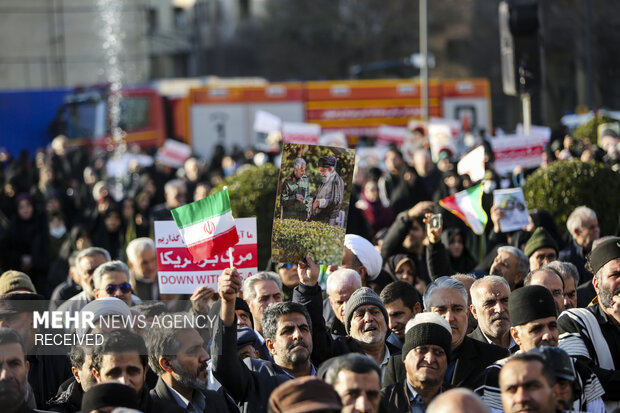 تجمع بزرگ«تا پای جان برای ایران» در اصفهان