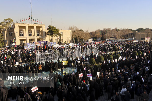 تجمع بزرگ«تا پای جان برای ایران» در اصفهان