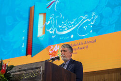 صالحی: ایران سرزمین قصه و داستان است