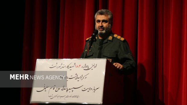 سرهنگ امینی: مکتب حاج قاسم انسان‌ساز و الگوی جهانی است