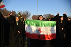 اجتماع مردم مشهد در محکومیت هتک حرمت به پرچم مقدس جمهوری اسلامی ایران