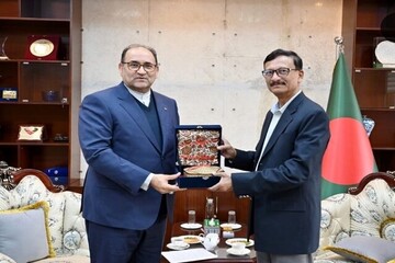 ابلاغ نامه عراقچی به وزیر خارجه بنگلادش