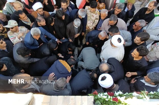 برگزاری مراسم تشییع و خاکسپاری «شهید حقیقت» در زاهدان