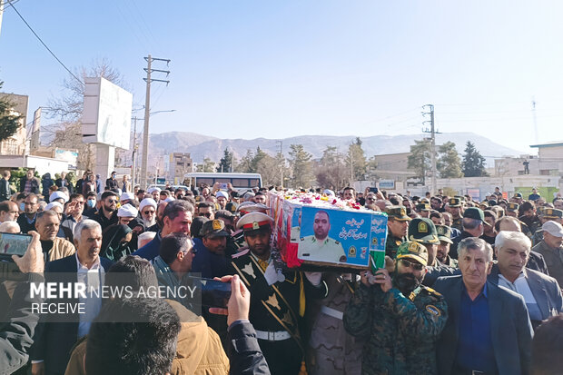 تشییع پیکر شهید «احسان آقاجانی» در ایلام