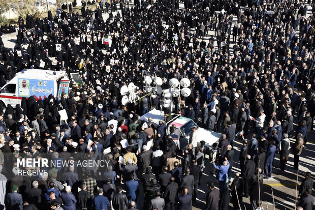 تشییع پیکر شهید «احسان آقاجانی» در ایلام