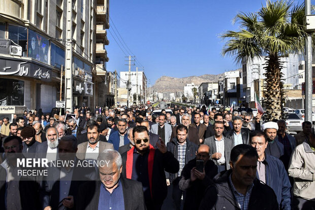 تشییع پیکر شهید «احسان آقاجانی» در ایلام
