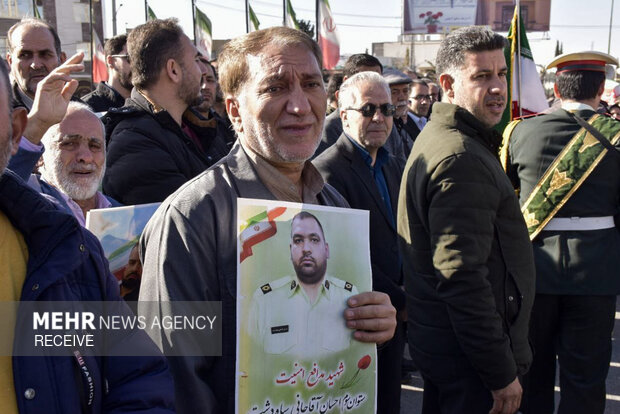 تشییع پیکر شهید «احسان آقاجانی» در ایلام