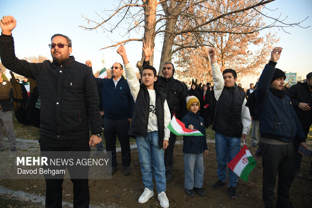 Pro-Islamic Establishment rally by people in Mashhad