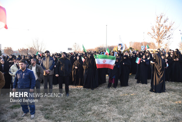 Pro-Islamic Establishment rally by people in Mashhad