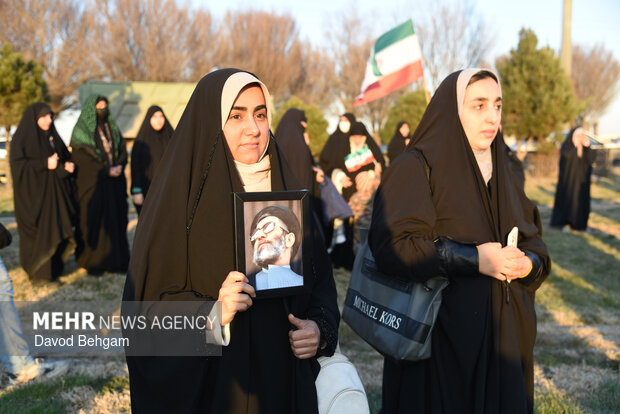 Pro-Islamic Establishment rally by people in Mashhad