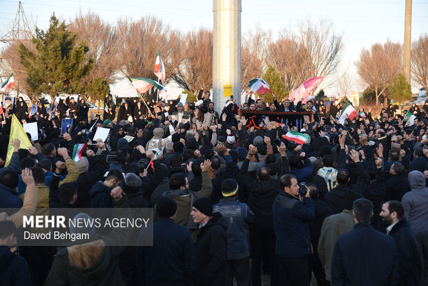 Pro-Islamic Establishment rally by people in Mashhad