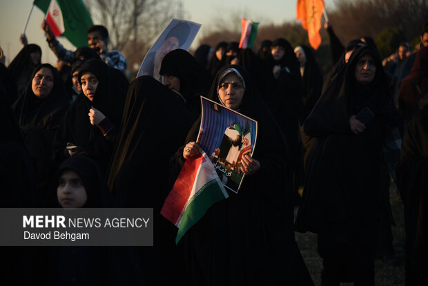 Pro-Islamic Establishment rally by people in Mashhad