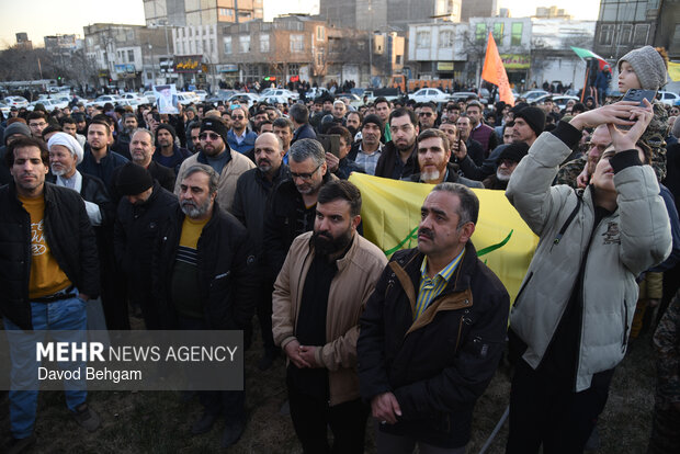 Pro-Islamic Establishment rally by people in Mashhad