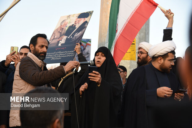 Pro-Islamic Establishment rally by people in Mashhad