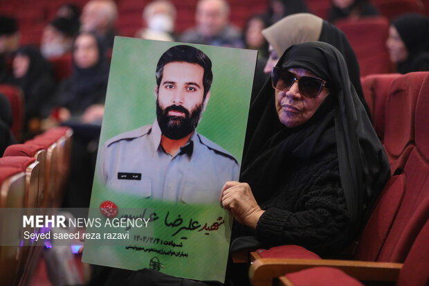 دومین کنگره سرداران و 700 شهید منطقه 19 2