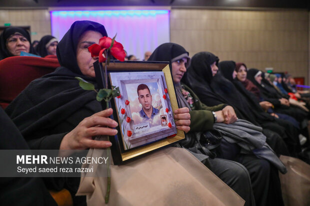 دومین کنگره سرداران و 700 شهید منطقه 19 8