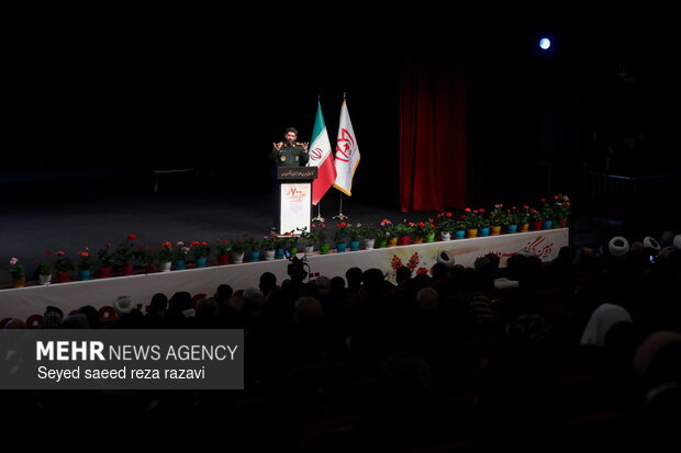 دومین کنگره سرداران و 700 شهید منطقه 19 22