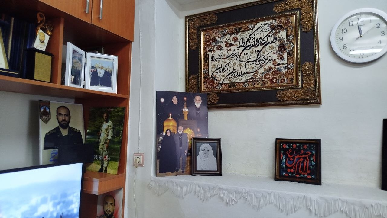 خانهای که هنوز بوی حبیب میدهد؛ روایت مادر شهید روحی از عشق بیپایان خانهای که هنوز بوی حبیب میدهد؛ روایت مادر شهید روحی از عشق بیپایان