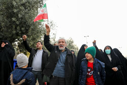 راهپیمایی مردم تهران علیه اغتشاشگران مسلح بعد از نماز جمعه