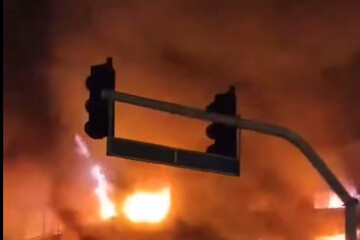 مسیر مزدوری پهلوی ادامه دارد؛ با دیکتاتوری و چادر از سر کشیدن!