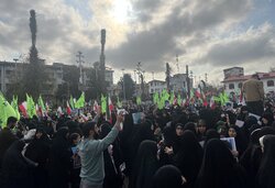 فيديو ...حضور حاشد لاهالي مدينة رشت لادانة اعمال الشغب في البلاد