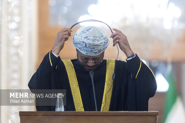 دیدار و کنفرانس خبری وزاری خارجه ایران و عمان