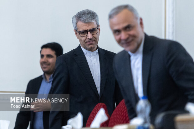 دیدار و کنفرانس خبری وزاری خارجه ایران و عمان