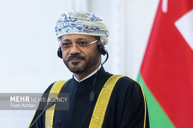 دیدار و کنفرانس خبری وزاری خارجه ایران و عمان