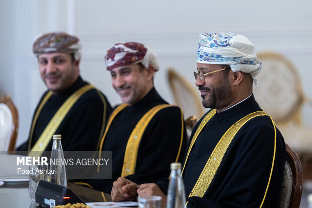 دیدار و کنفرانس خبری وزاری خارجه ایران و عمان