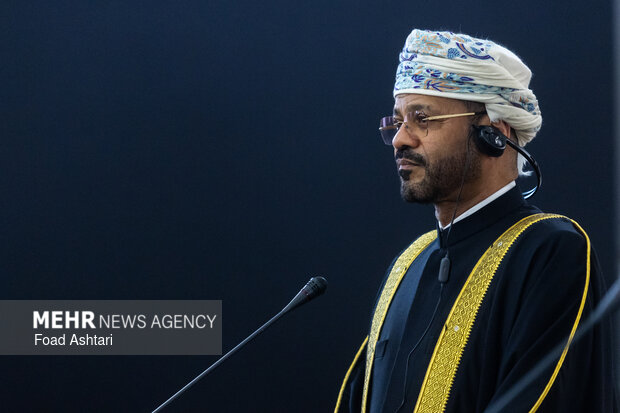 دیدار و کنفرانس خبری وزاری خارجه ایران و عمان