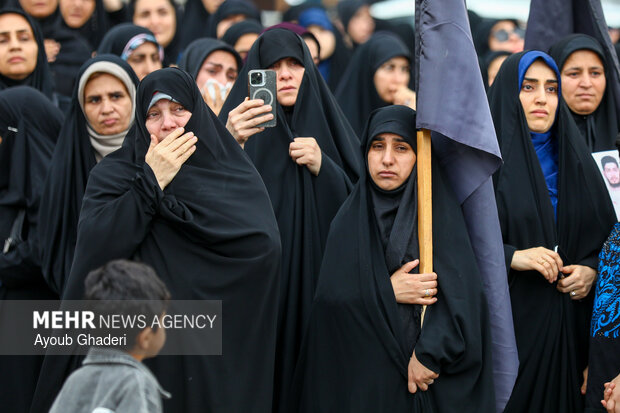 تشییع پیکر شهید امنیت امیرحسین ترکاشوند در کیش