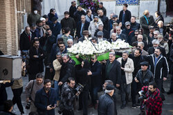 تشییع و خاکسپاری پیکر هوشنگ جزی‌زاده در اصفهان
