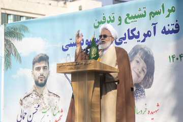 حجت الاسلام غفوری: مردم با اتحاد، مشکلات معیشتی را حل می‌کنند