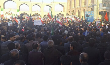 مردم دارالعباده یزد اغتشاشات اخیر را محکوم کردند