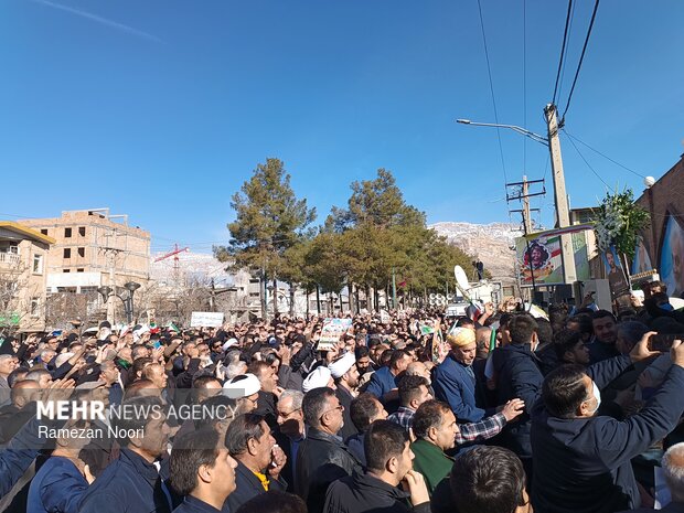 تشییع پیکر مطهر شهید «مهدی رحیمی» در ایلام