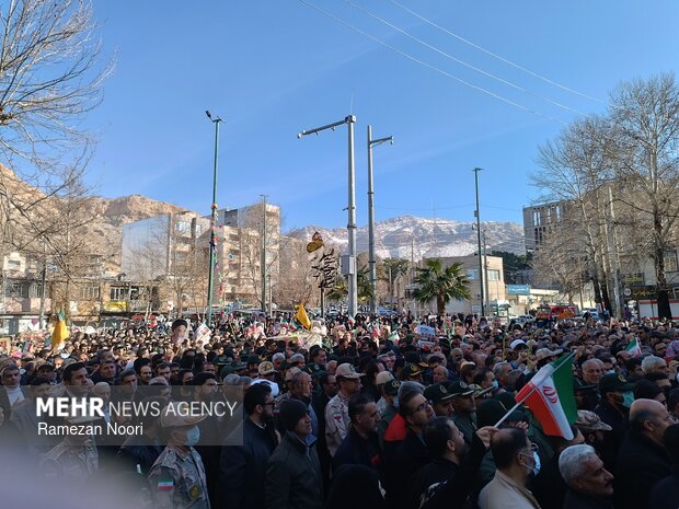 تشییع پیکر مطهر شهید «مهدی رحیمی» در ایلام