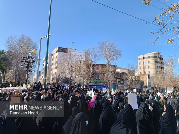 تشییع پیکر مطهر شهید «مهدی رحیمی» در ایلام