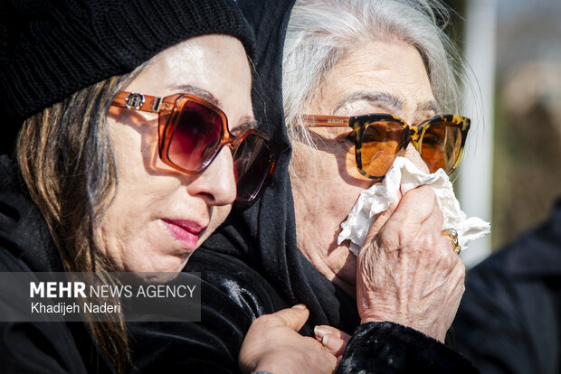 تشییع و خاکسپاری پیکر استاد «امیر هوشنگ جزی زاده» در اصفهان